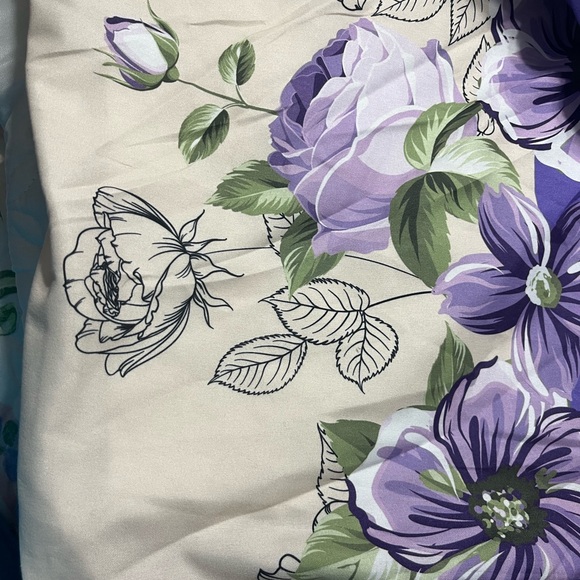 Marisol
3Pcs Ruffles - Picture 9 of 9